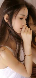 女孩海报